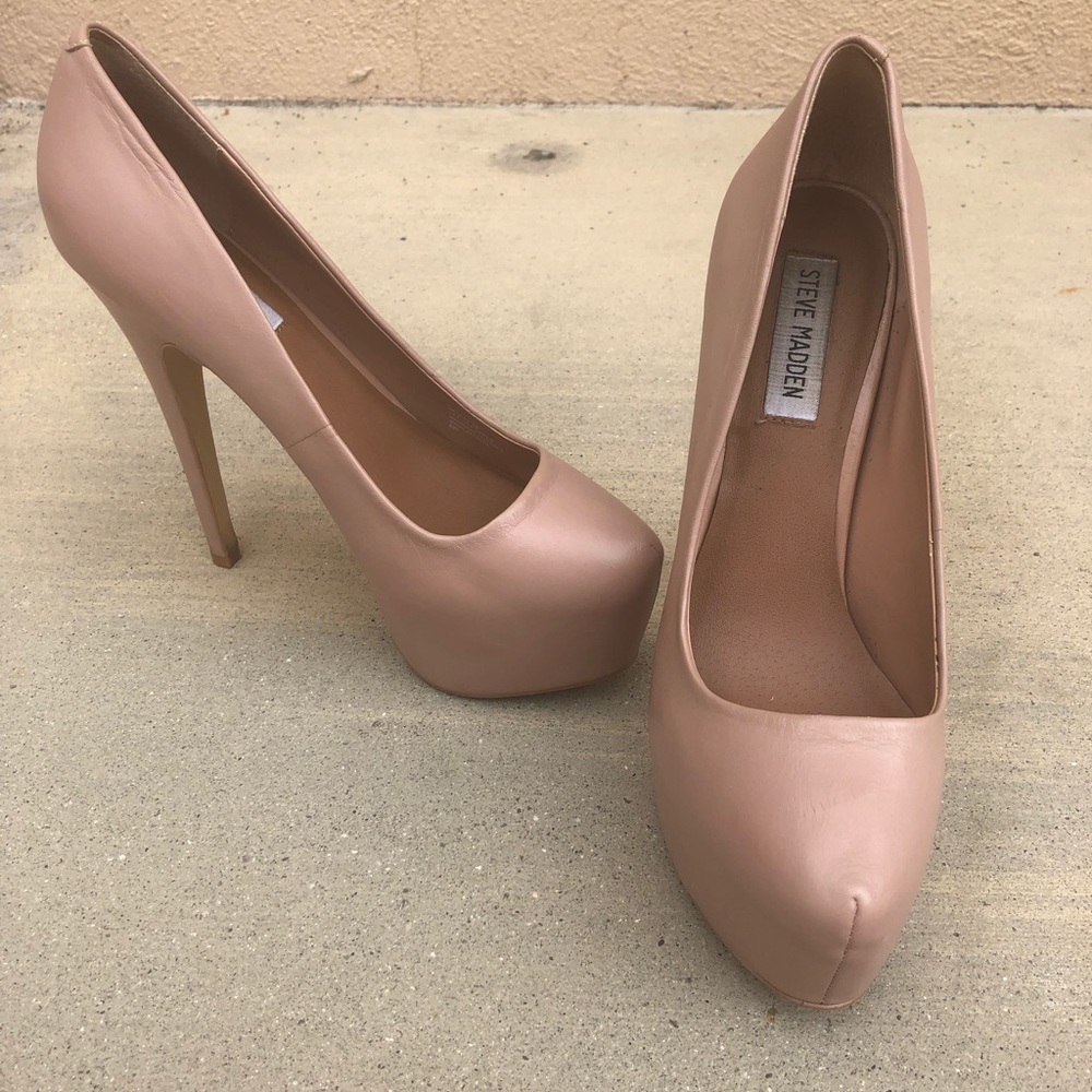 Steve Madden High Heel Pumps